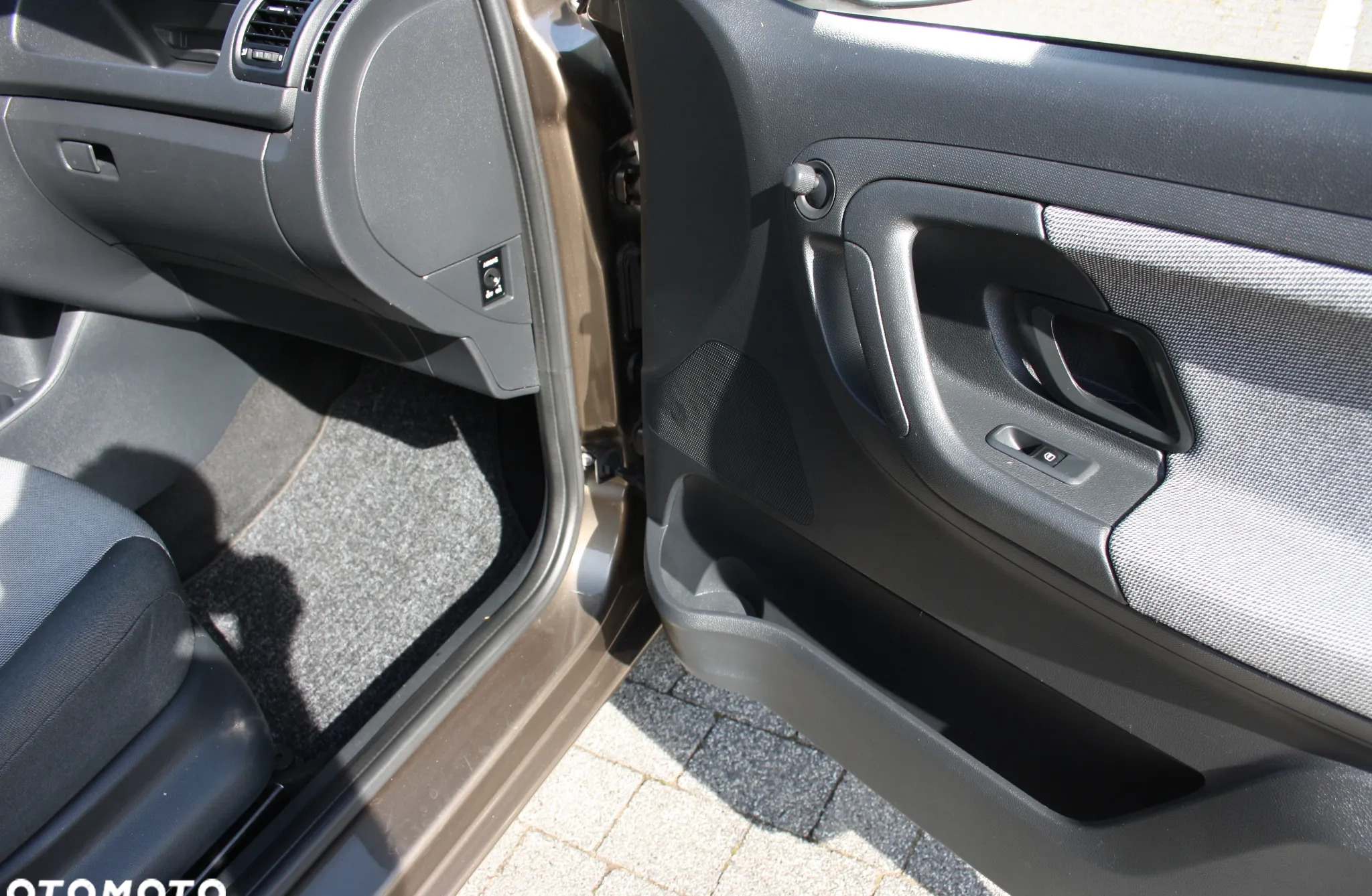 Skoda Roomster cena 29800 przebieg: 159000, rok produkcji 2015 z Piastów małe 172